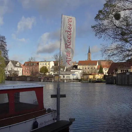Lägenhetshotell Kulturgasthof Alte Reederei 4*